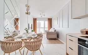 Rent Invest - Quorum Apartamenty Parking Klimatyzacja